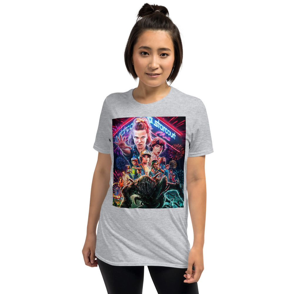 "T-shirt unisexe Stranger Things Poster Hawkins – fan merch série Netflix"